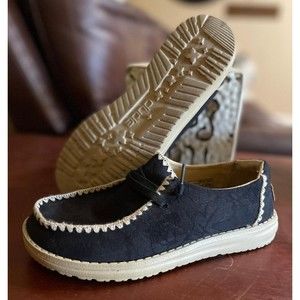HEY DUDE Wendy Crochet Black, Size 7